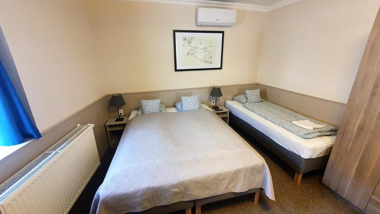 Central Motel Кечкемет Экстерьер фото